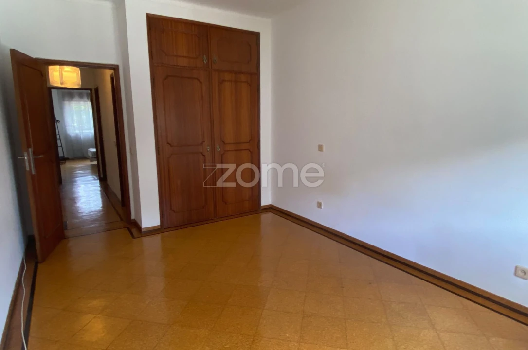 Apartamento T3 para Arrendamento em Leiria, Pousos, Barreira e Cortes Foto 16