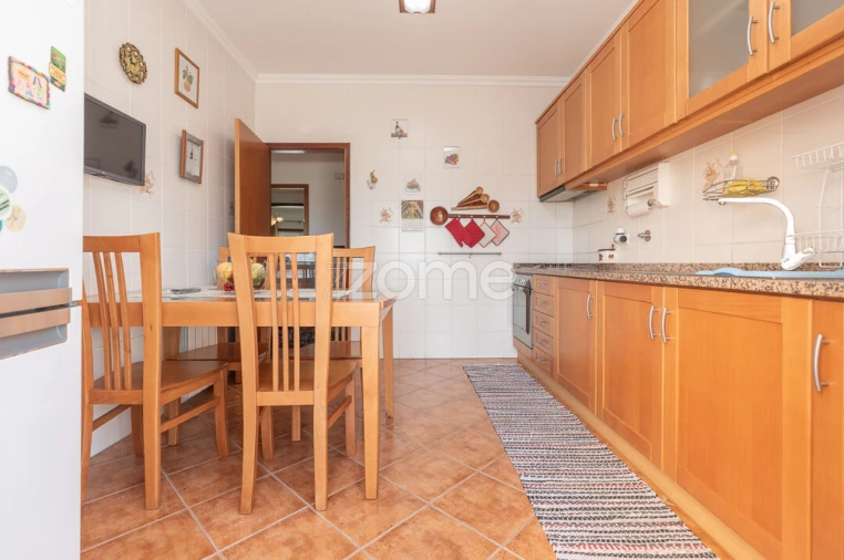 Apartamento T3 para Venda em Cernache Foto 12