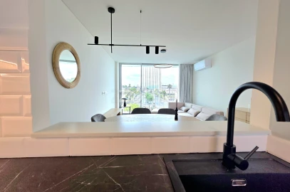 Apartamento T1 para Arrendamento em Ponta Delgada (São José)