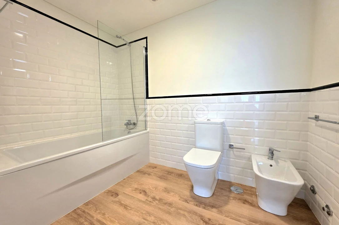 Apartamento T1 para Arrendamento em Ponta Delgada (São José) Foto 13