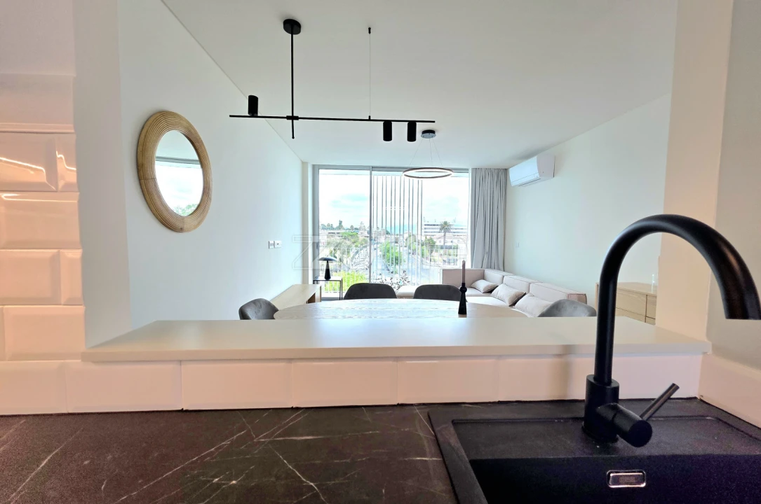 Apartamento T1 para Arrendamento em Ponta Delgada (São José) Foto 10