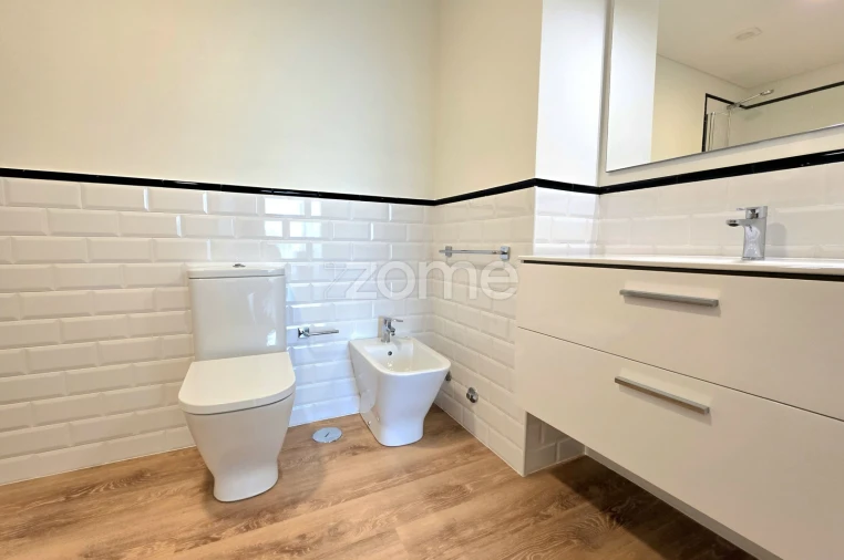 Apartamento T1 para Arrendamento em Ponta Delgada (São José) Foto 14