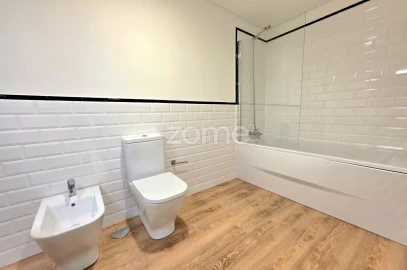 Apartamento T2 para Arrendamento em Ponta Delgada (São José)