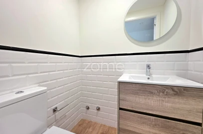 Apartamento T2 para Arrendamento em Ponta Delgada (São José)