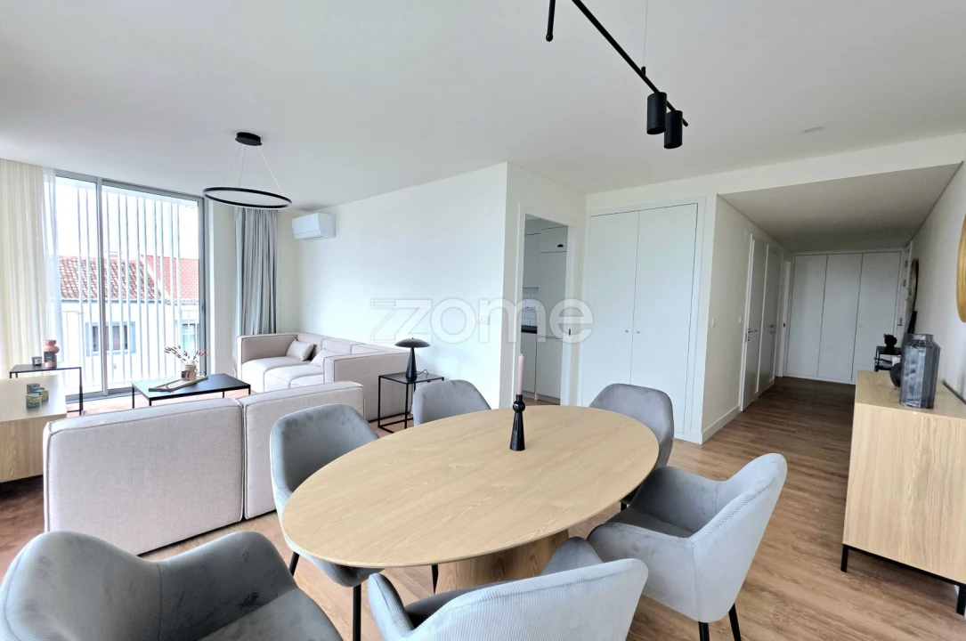 Apartamento T2 para Arrendamento em Ponta Delgada (São José) Foto 6