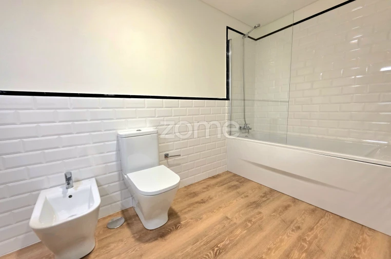 Apartamento T2 para Arrendamento em Ponta Delgada (São José) Foto 19