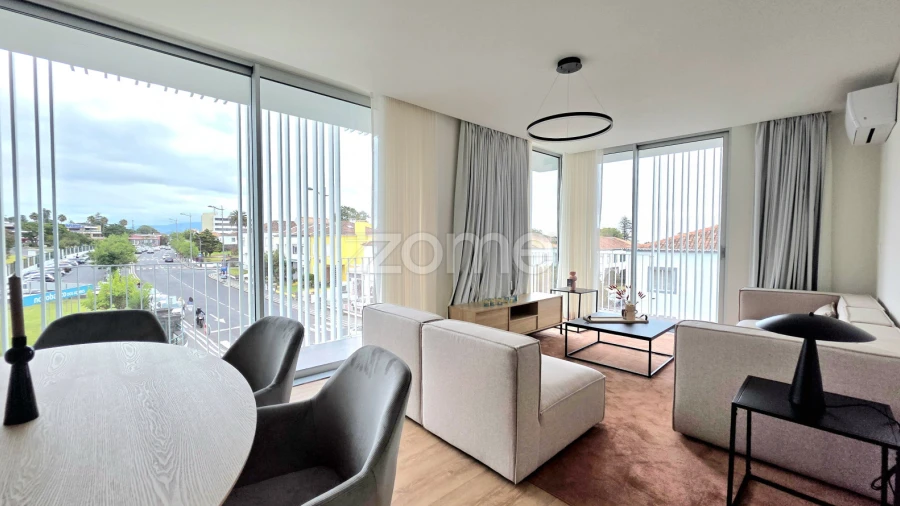 Apartamento T2 para Arrendamento em Ponta Delgada (São José)