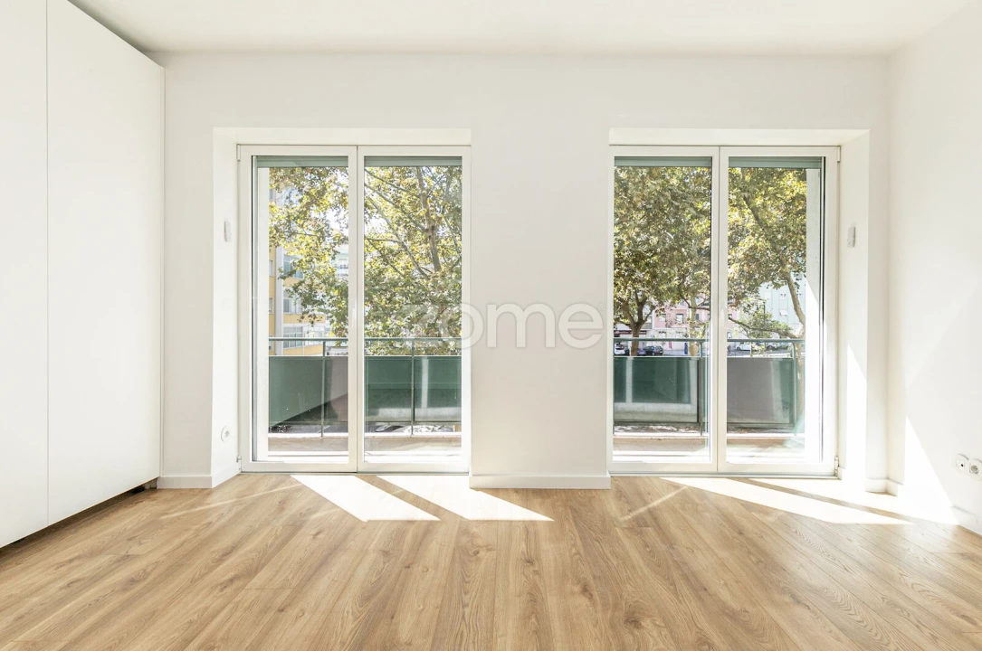 Apartamento T2 para Arrendamento em Penha de França Foto 26