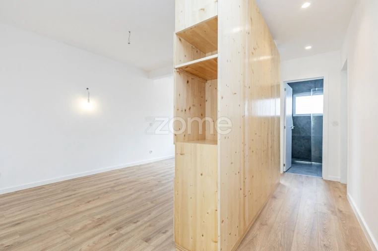 Apartamento T2 para Arrendamento em Penha de França Foto 7