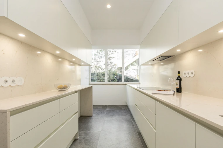 Apartamento T2 para Arrendamento em Penha de França Foto 19
