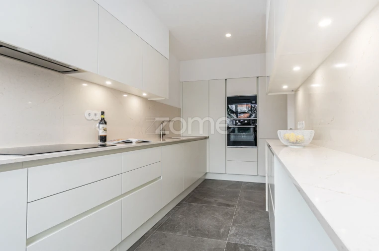 Apartamento T2 para Arrendamento em Penha de França Foto 21