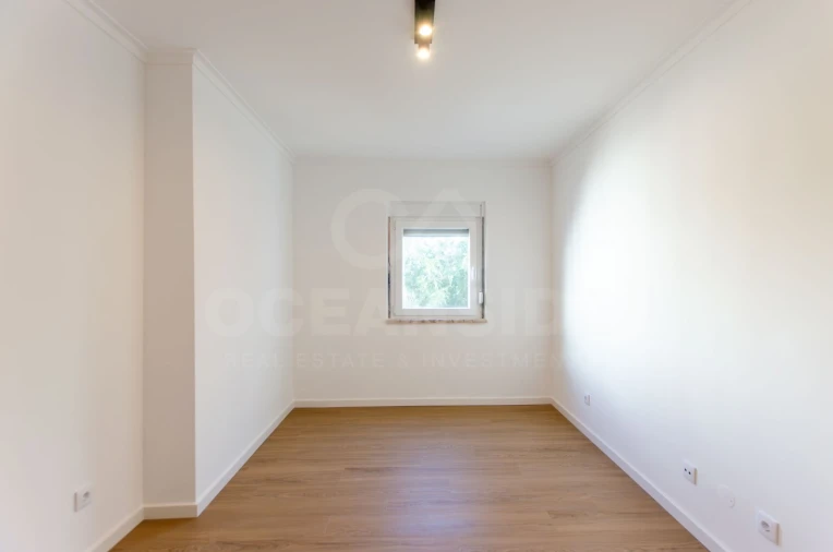 Apartamento T2 para Venda em Rio de Mouro Foto 24