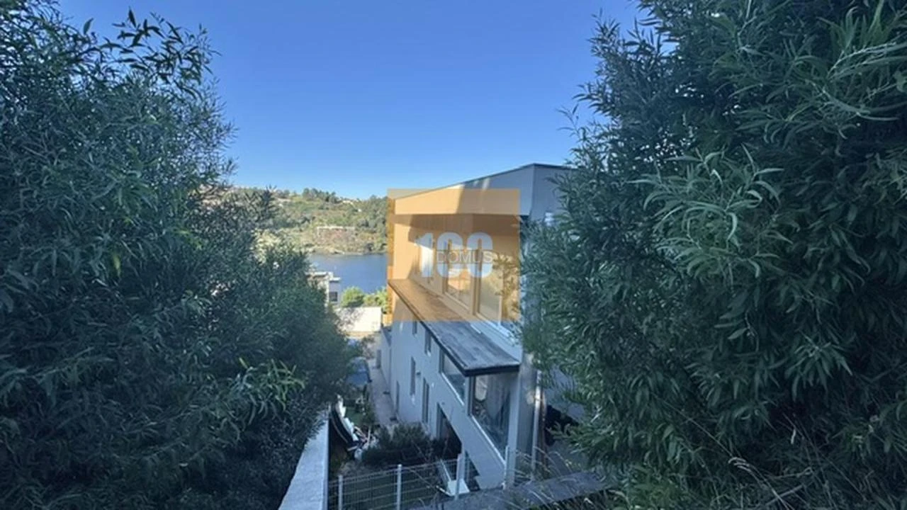 Prédio para Venda em Gondomar (São Cosme), Valbom e Jovim Foto 8