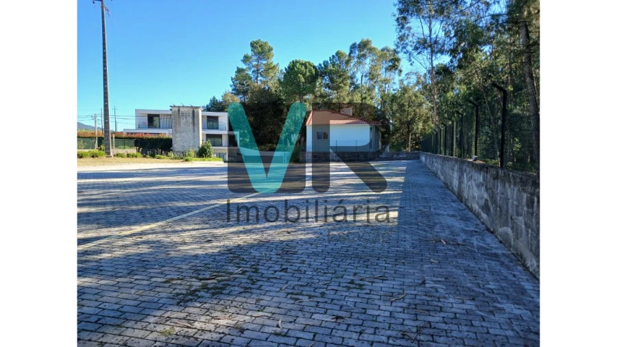 Armazém para Arrendamento em Carreira e Fonte Coberta Foto 4