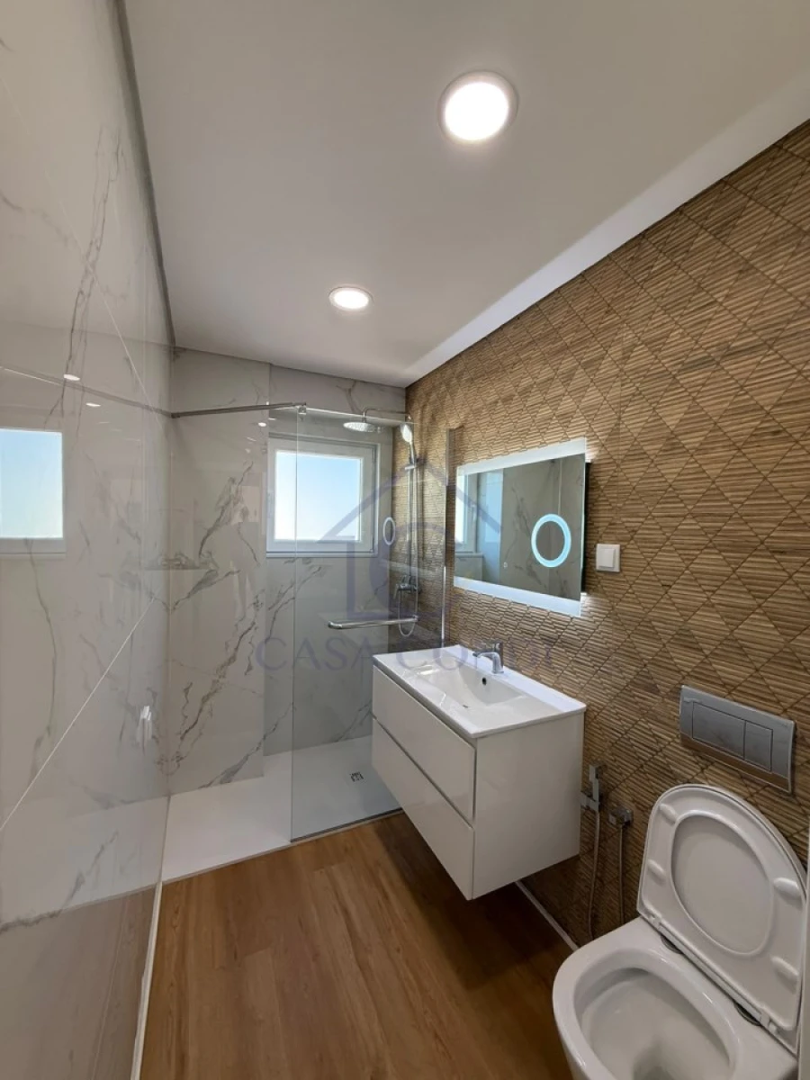 Apartamento T2 para Venda em Almada, Cova da Piedade, Pragal e Cacilhas Foto 11