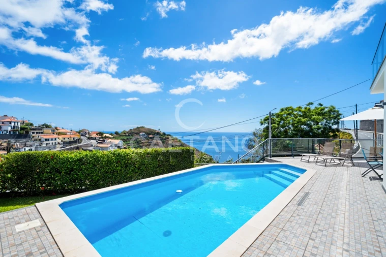 Moradia T3 para Venda em Ribeira Brava Foto 3