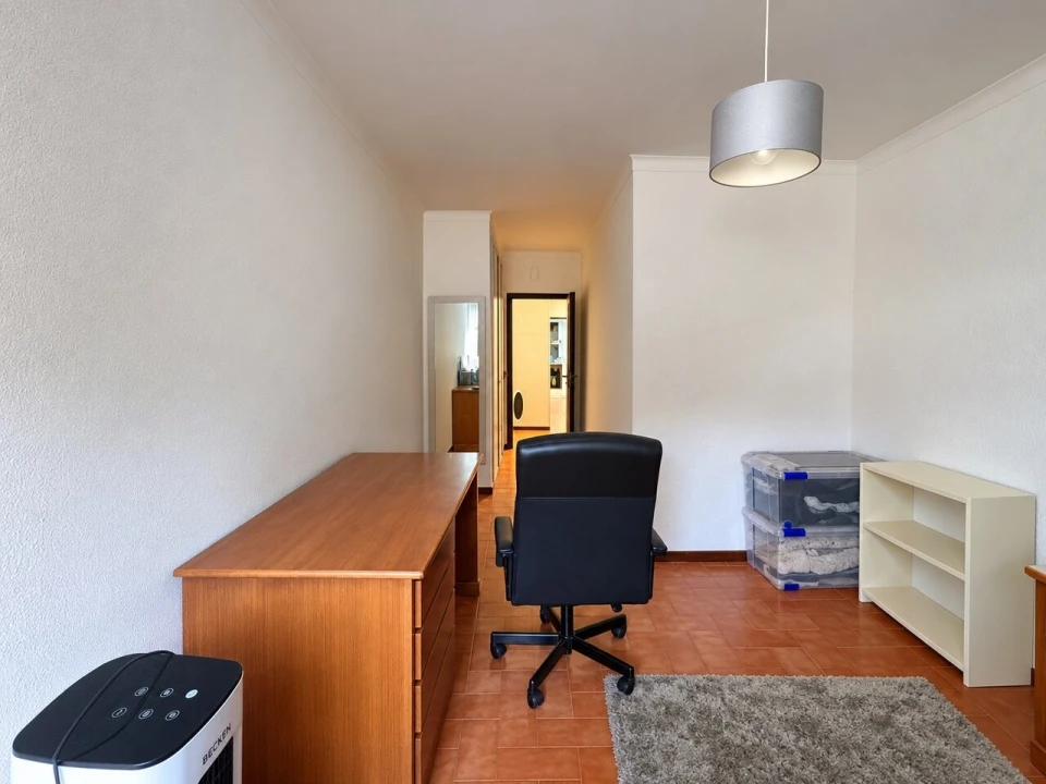 Apartamento T2 para Venda em Sé Nova, Santa Cruz, Almedina e São Bartolomeu Foto 19