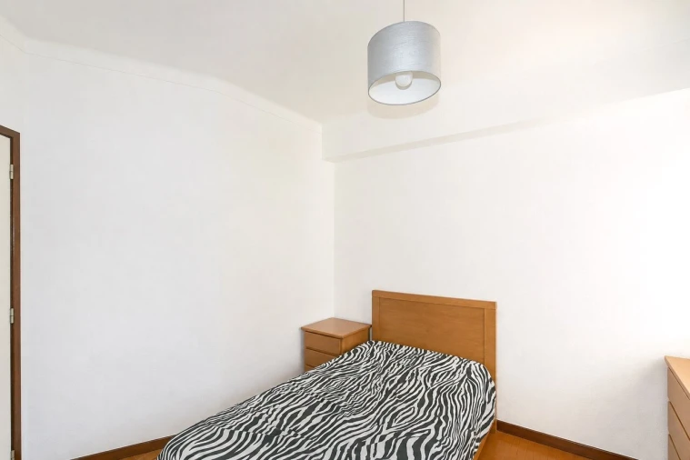 Apartamento T2 para Venda em Sé Nova, Santa Cruz, Almedina e São Bartolomeu Foto 16