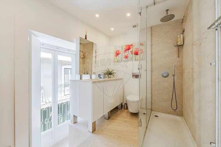 Apartamento T4 para Venda em Santa Maria Maior Foto 26