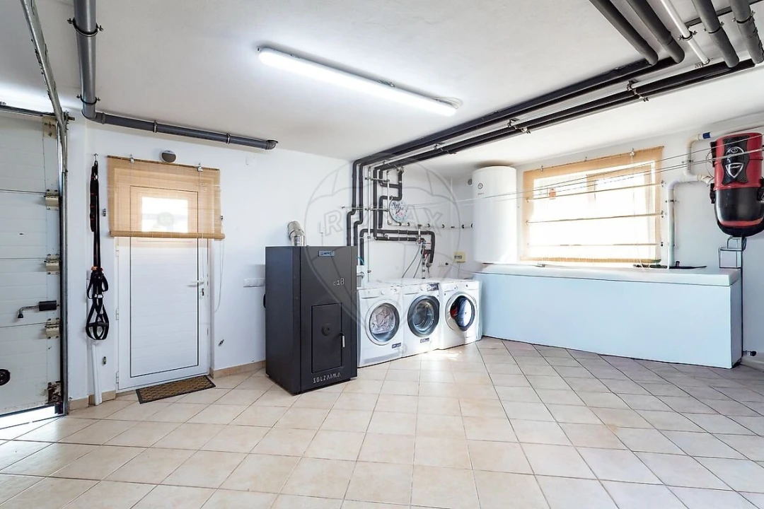 Moradia T4 para Venda em Lourinhã e Atalaia Foto 38