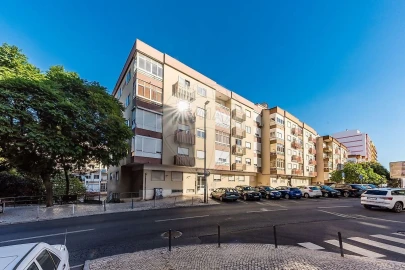 Apartamento T2 para Venda em Queluz e Belas