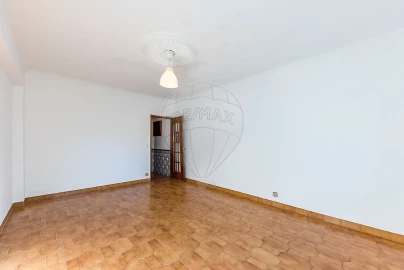 Apartamento T2 para Venda em Queluz e Belas