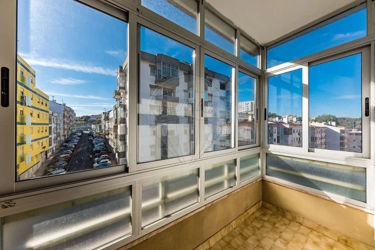 Apartamento T2 para Venda em Queluz e Belas Foto 15