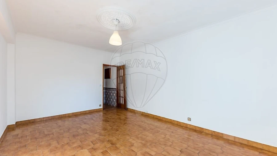 Apartamento T2 para Venda em Queluz e Belas