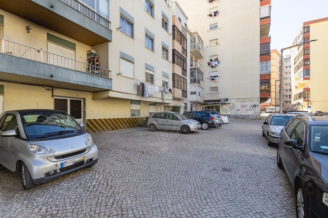 Apartamento T3 para Venda em Amora Foto 41