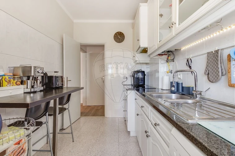 Apartamento T3 para Venda em Amora Foto 8