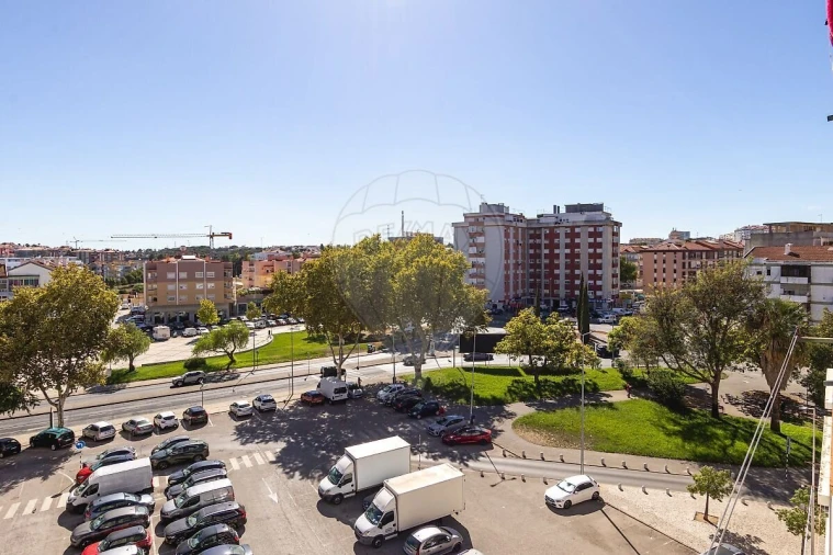 Apartamento T3 para Venda em Amora Foto 37