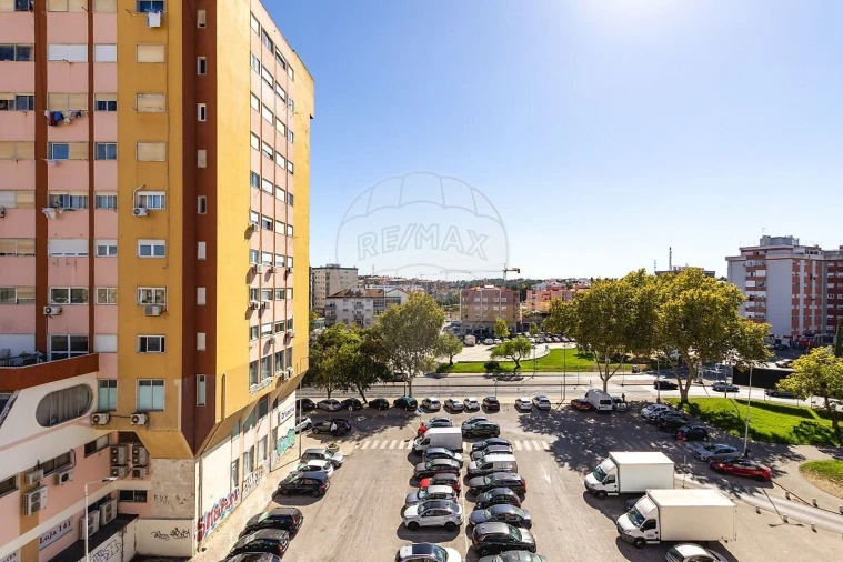 Apartamento T3 para Venda em Amora Foto 39