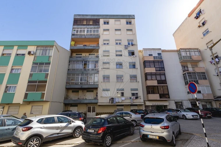 Apartamento T3 para Venda em Amora Foto 43