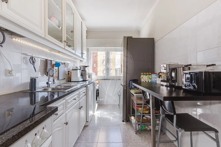 Apartamento T3 para Venda em Amora Foto 2