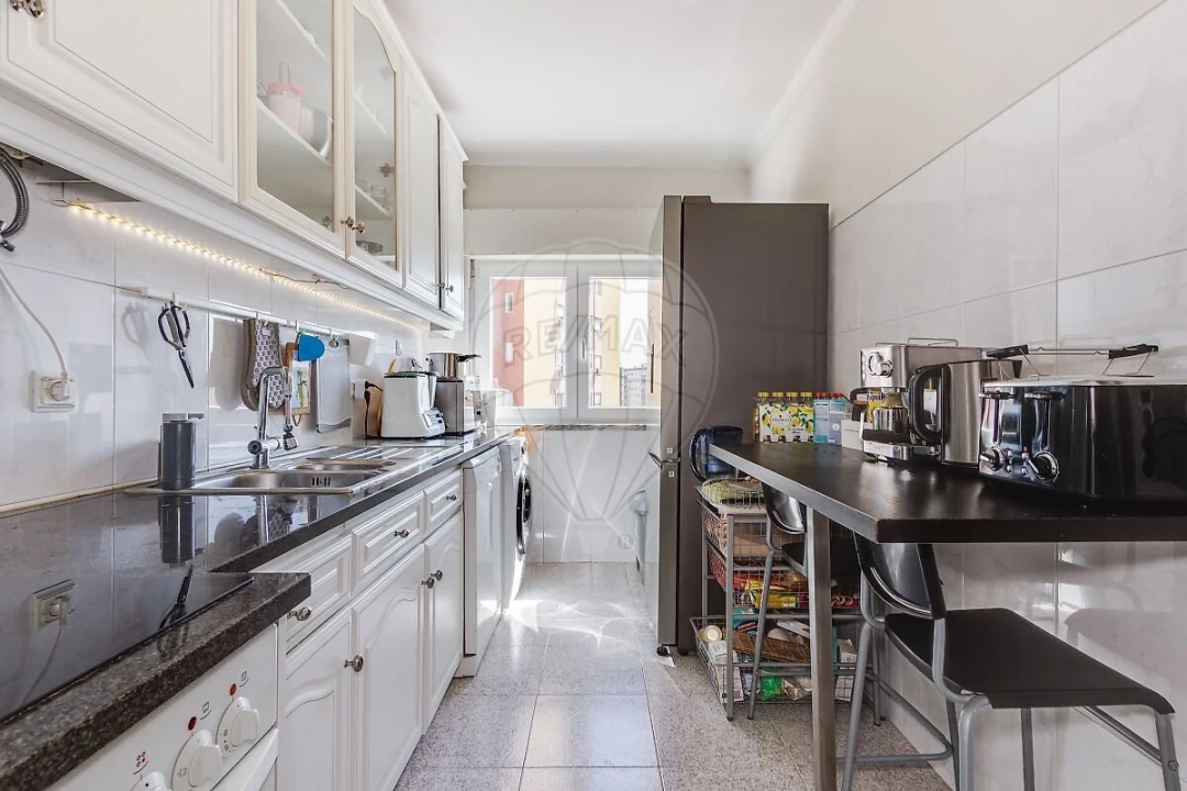 Apartamento T3 para Venda em Amora Foto 2