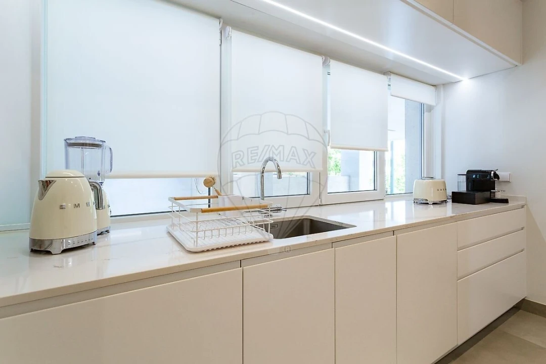 Apartamento T2 para Venda em Alvalade Foto 18