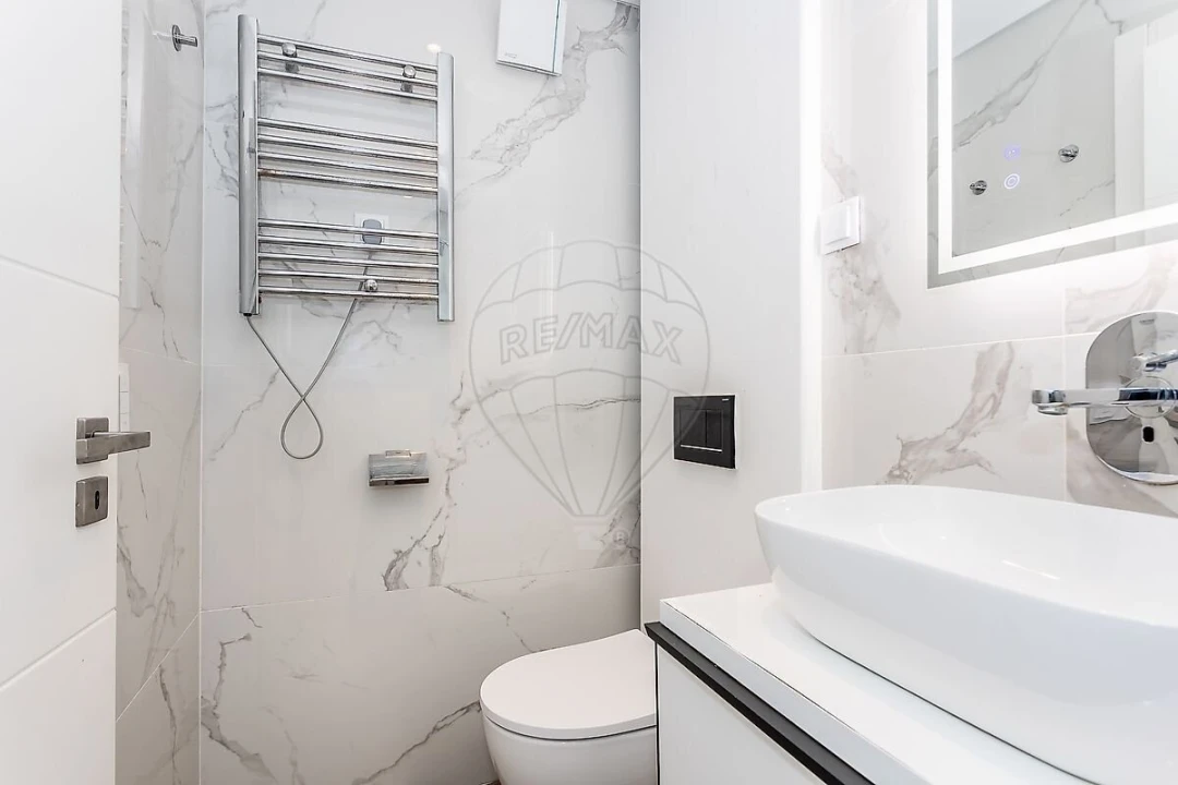 Apartamento T3 para Venda em Santo António dos Cavaleiros e Frielas Foto 17