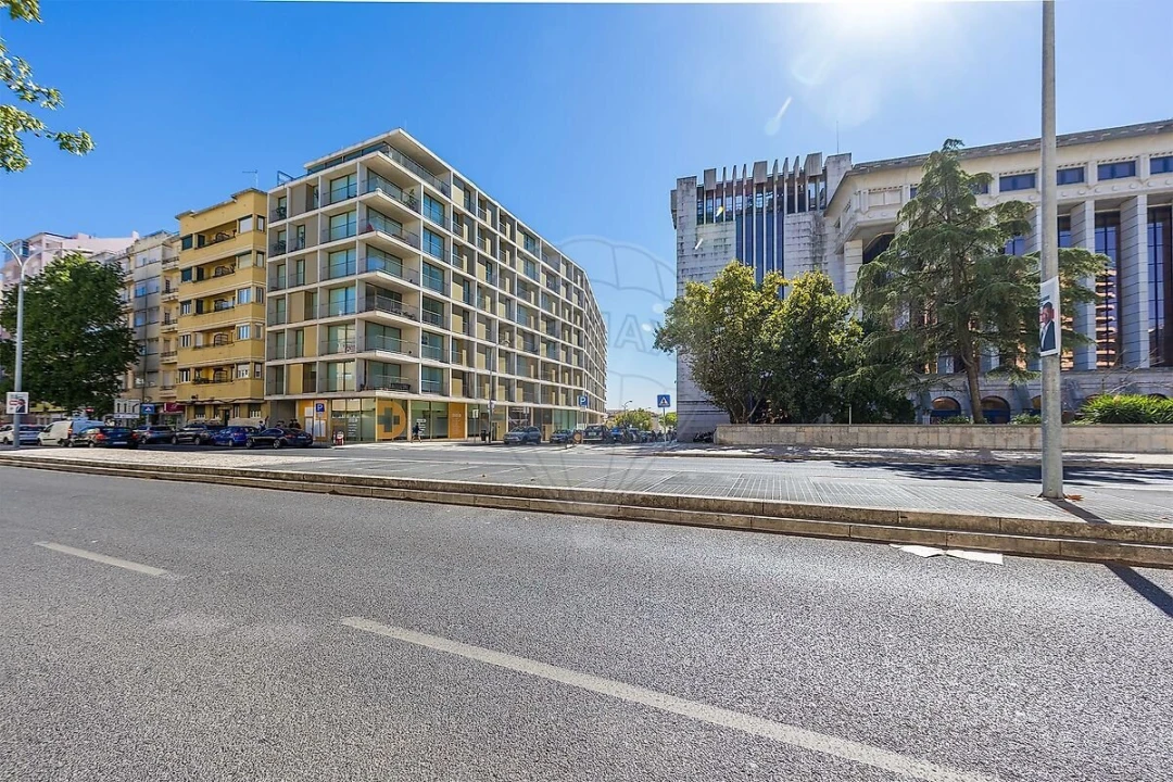 Apartamento T1 para Venda em Areeiro Foto 3