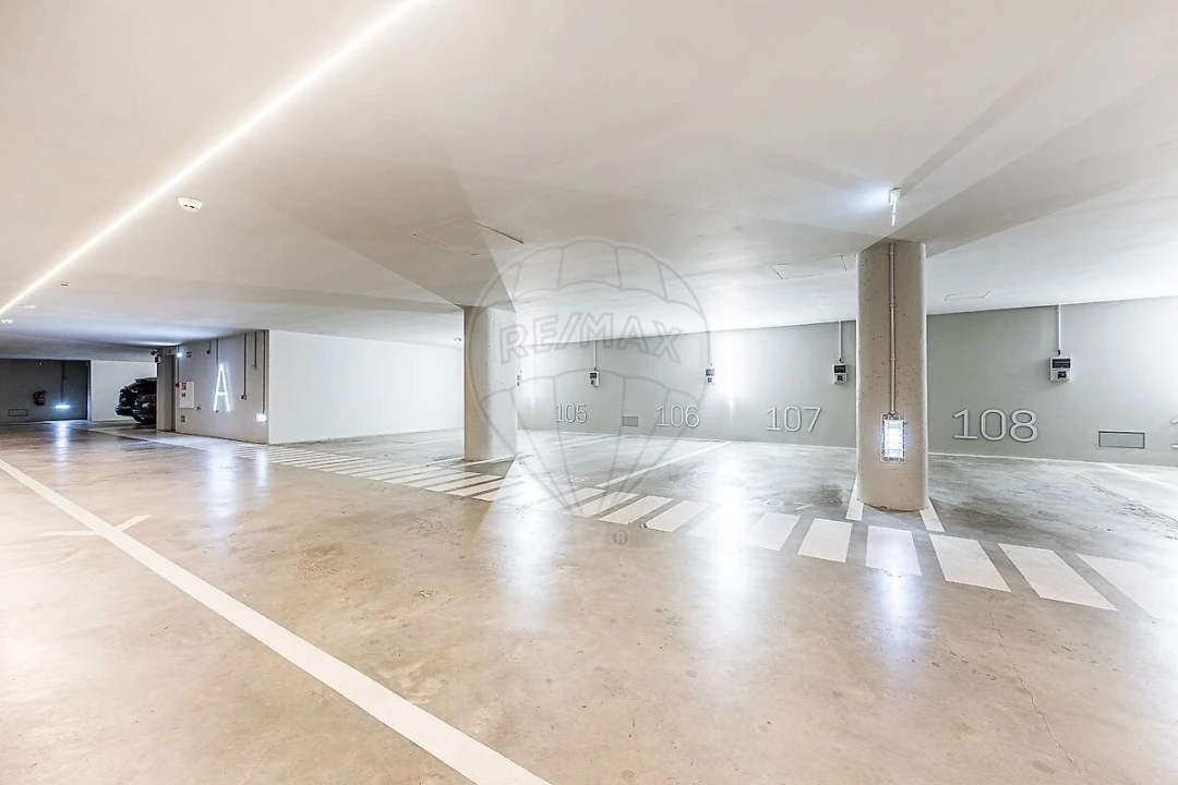 Apartamento T1 para Venda em Areeiro Foto 10