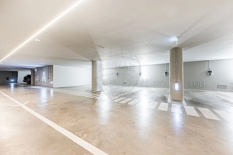 Apartamento T1 para Venda em Areeiro Foto 10