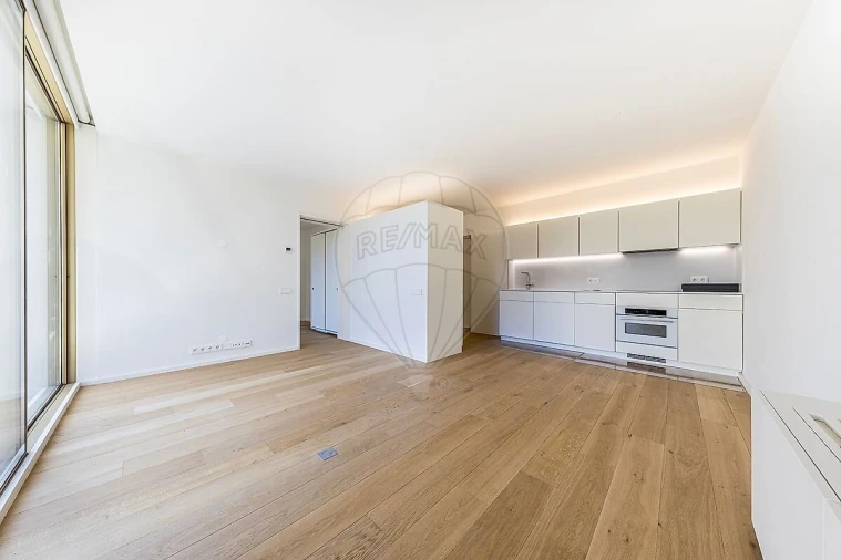 Apartamento T1 para Venda em Areeiro Foto 25