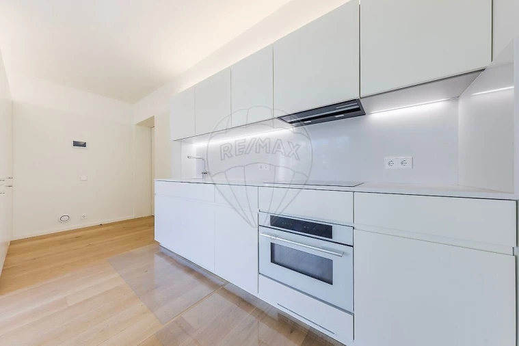 Apartamento T1 para Venda em Areeiro Foto 19