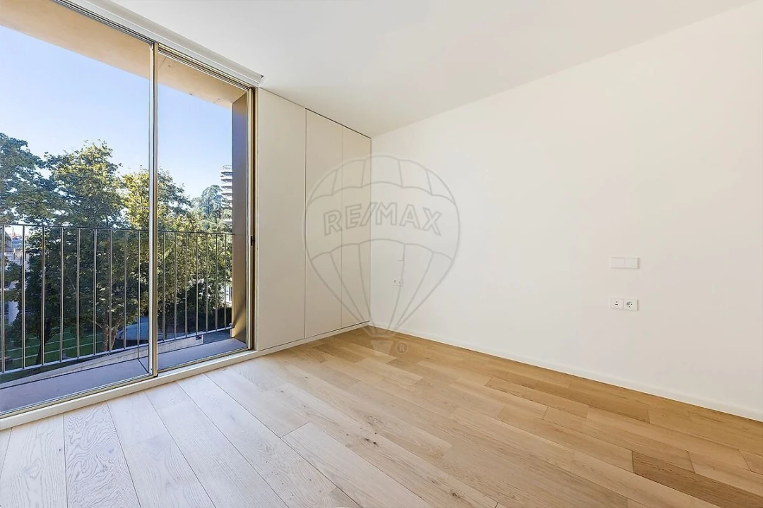 Apartamento T1 para Venda em Areeiro Foto 32