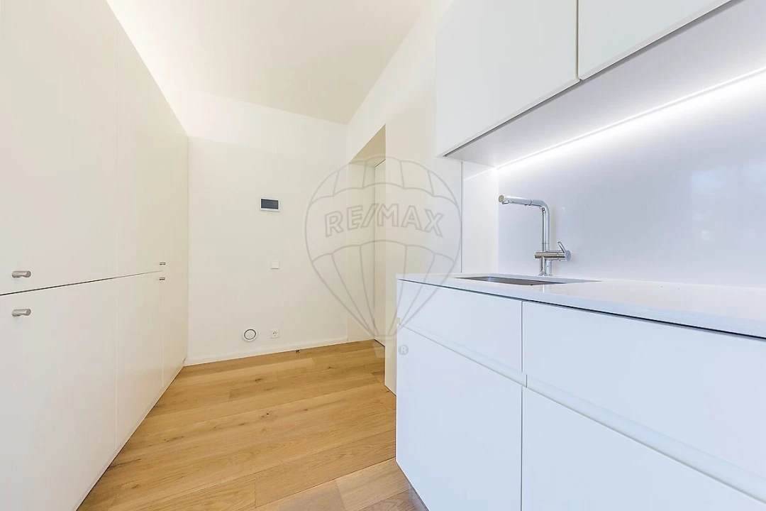 Apartamento T1 para Venda em Areeiro Foto 21