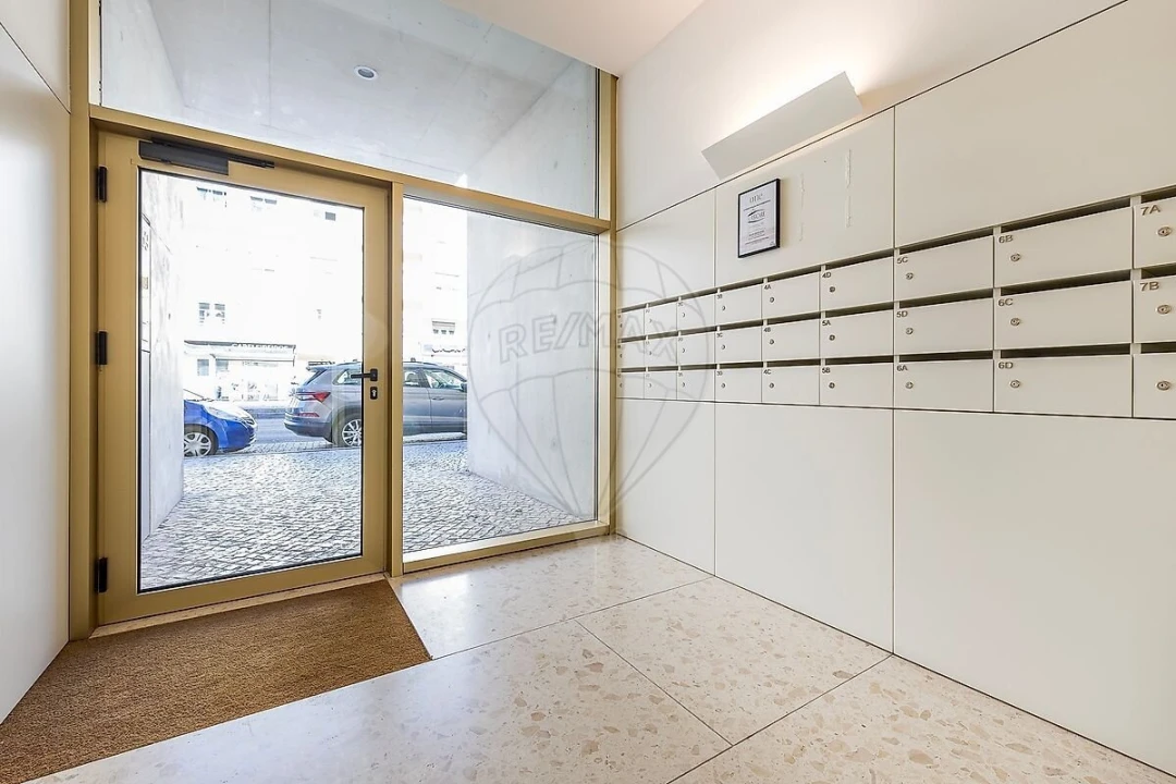 Apartamento T1 para Venda em Areeiro Foto 6