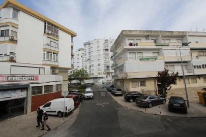 Apartamento T2 para Venda em Sacavém e Prior Velho