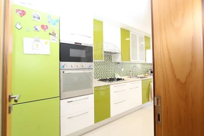 Apartamento T2 para Venda em Sacavém e Prior Velho