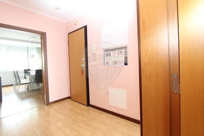 Apartamento T2 para Venda em Sacavém e Prior Velho