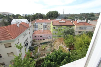 Apartamento T2 para Venda em Sacavém e Prior Velho