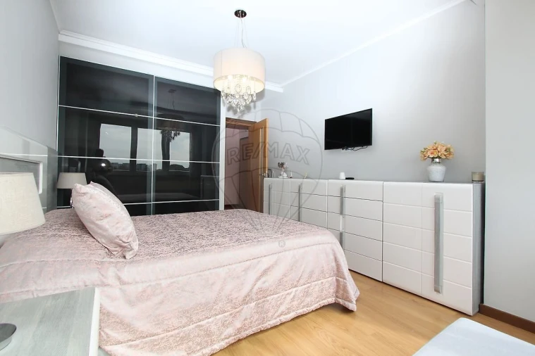 Apartamento T2 para Venda em Sacavém e Prior Velho Foto 15